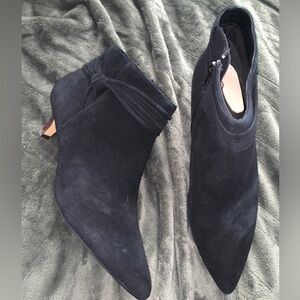 BELLA VITA JANI ANKLE BOOTS